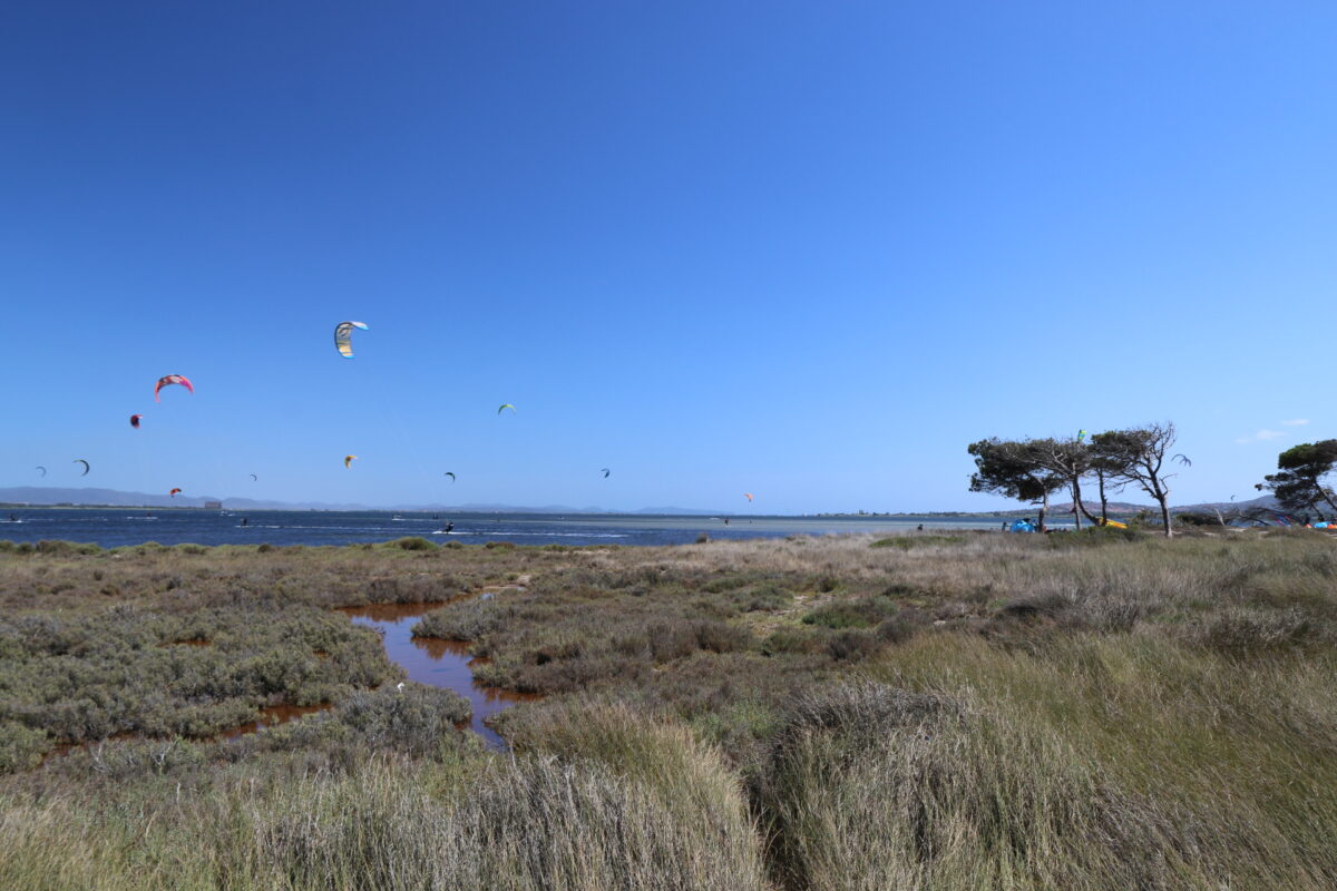 Punta Trettu Kite Center & Cafè Maps: kite zones in Punta Trettu where to kitesurf